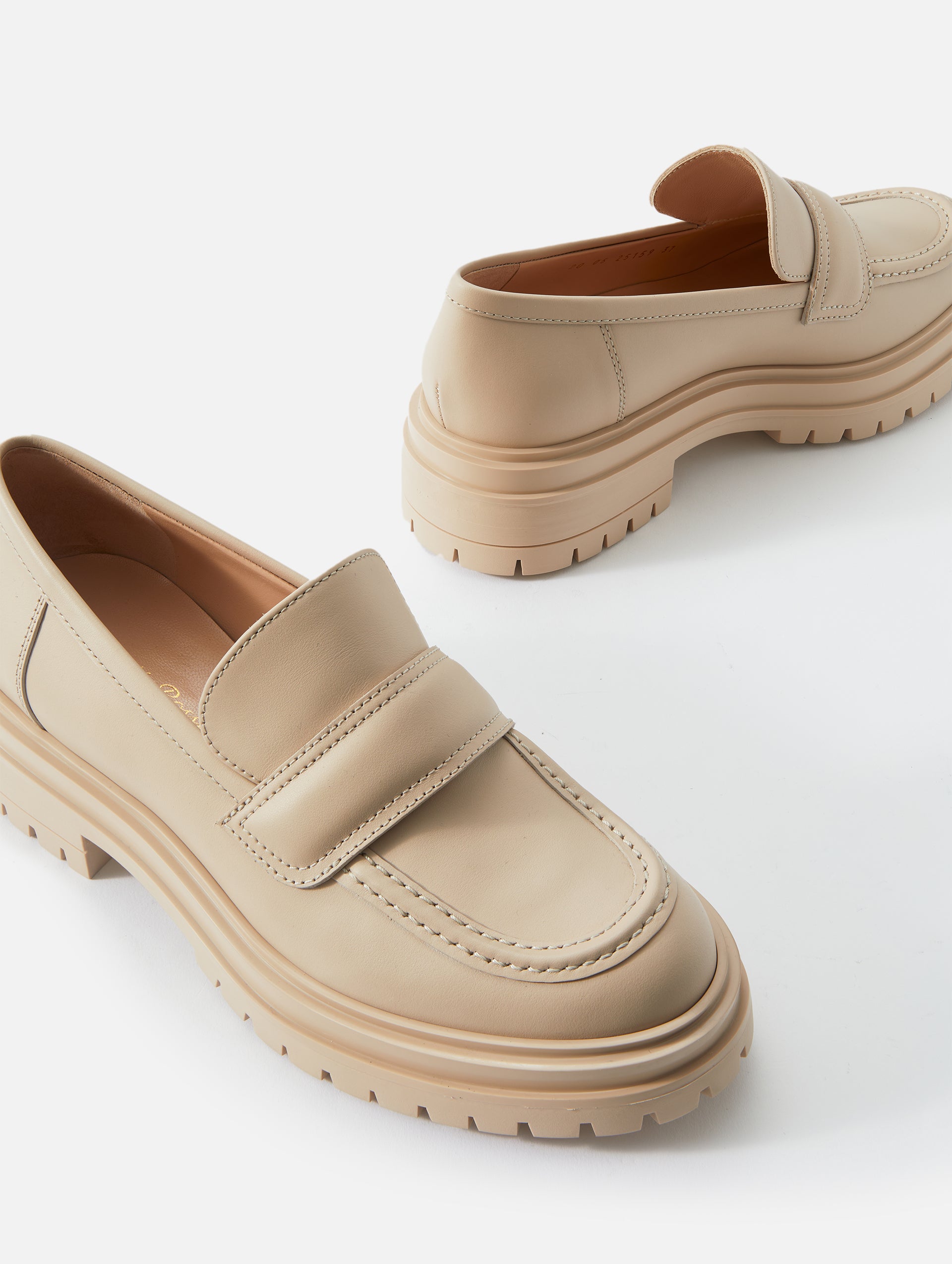 ArGo Loafer - Comfortable and Stylish Footwear