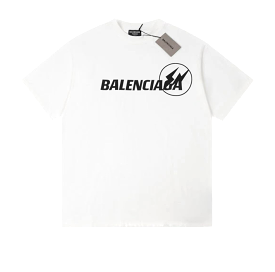 Balenciaga FRAGMENT DESIGN 23SS White Short Sleeve Tee with Chest Logo Print 7.4