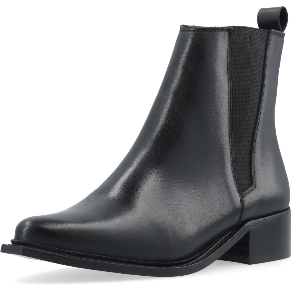 Bianco Chelsea Boots