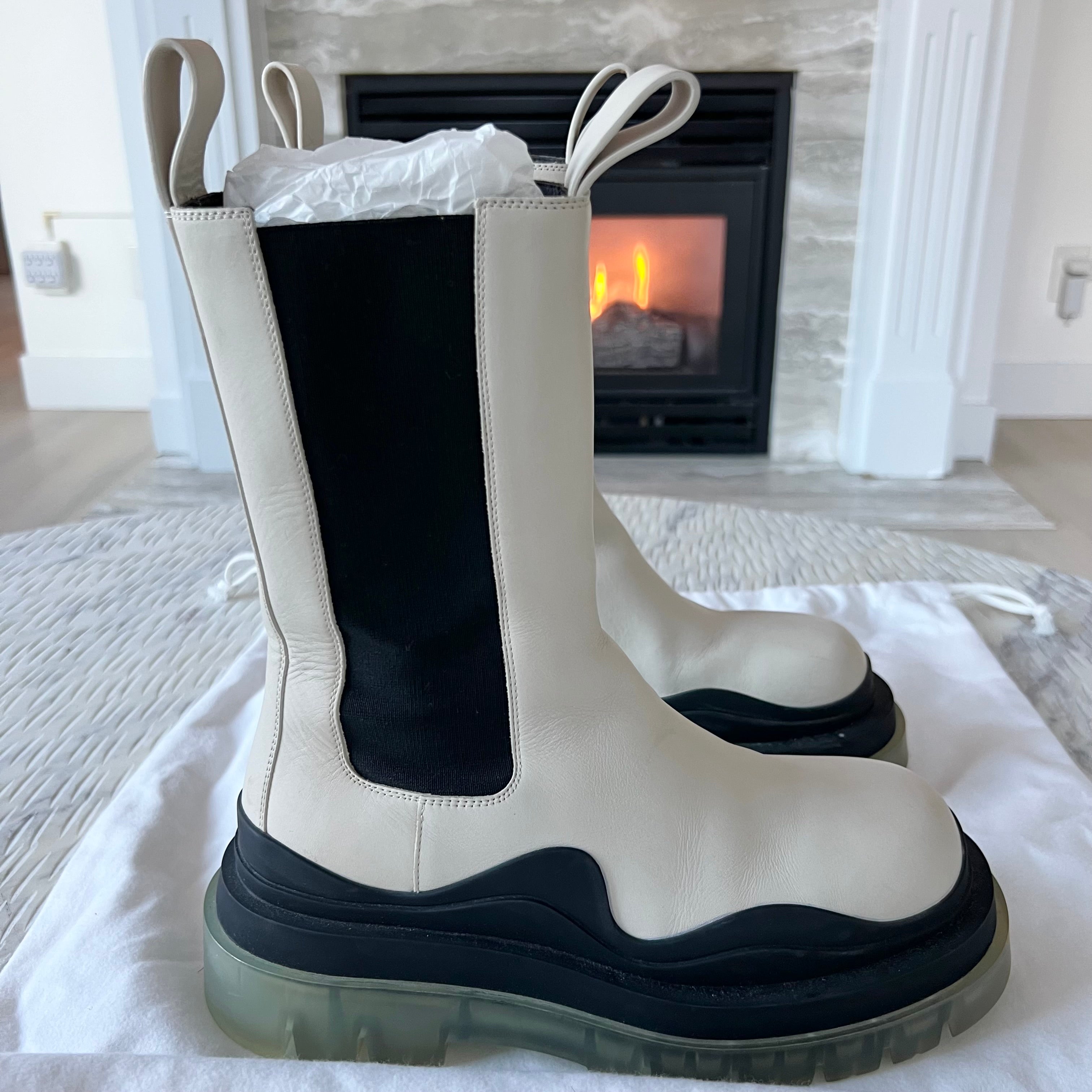 Bottega Veneta Chelsea Boots