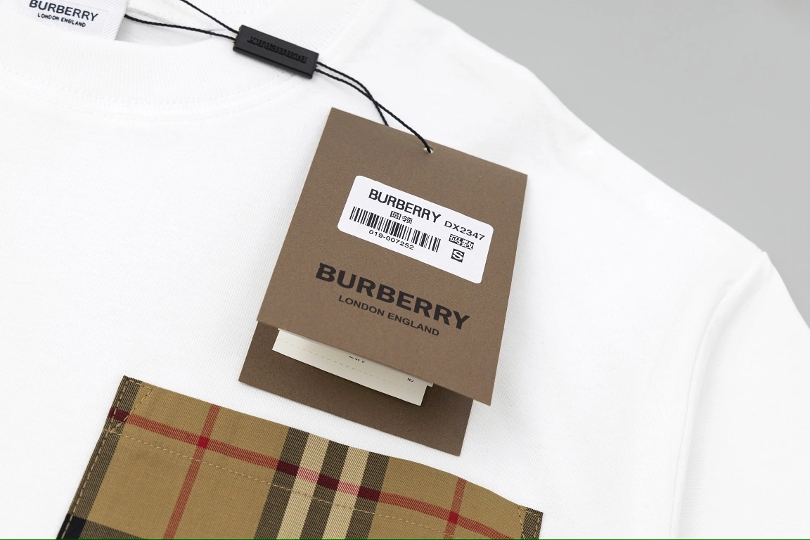 Burberry Chest Pocket Classic Plaid Short Sleeve T-Shirt White 23SS - 7.4