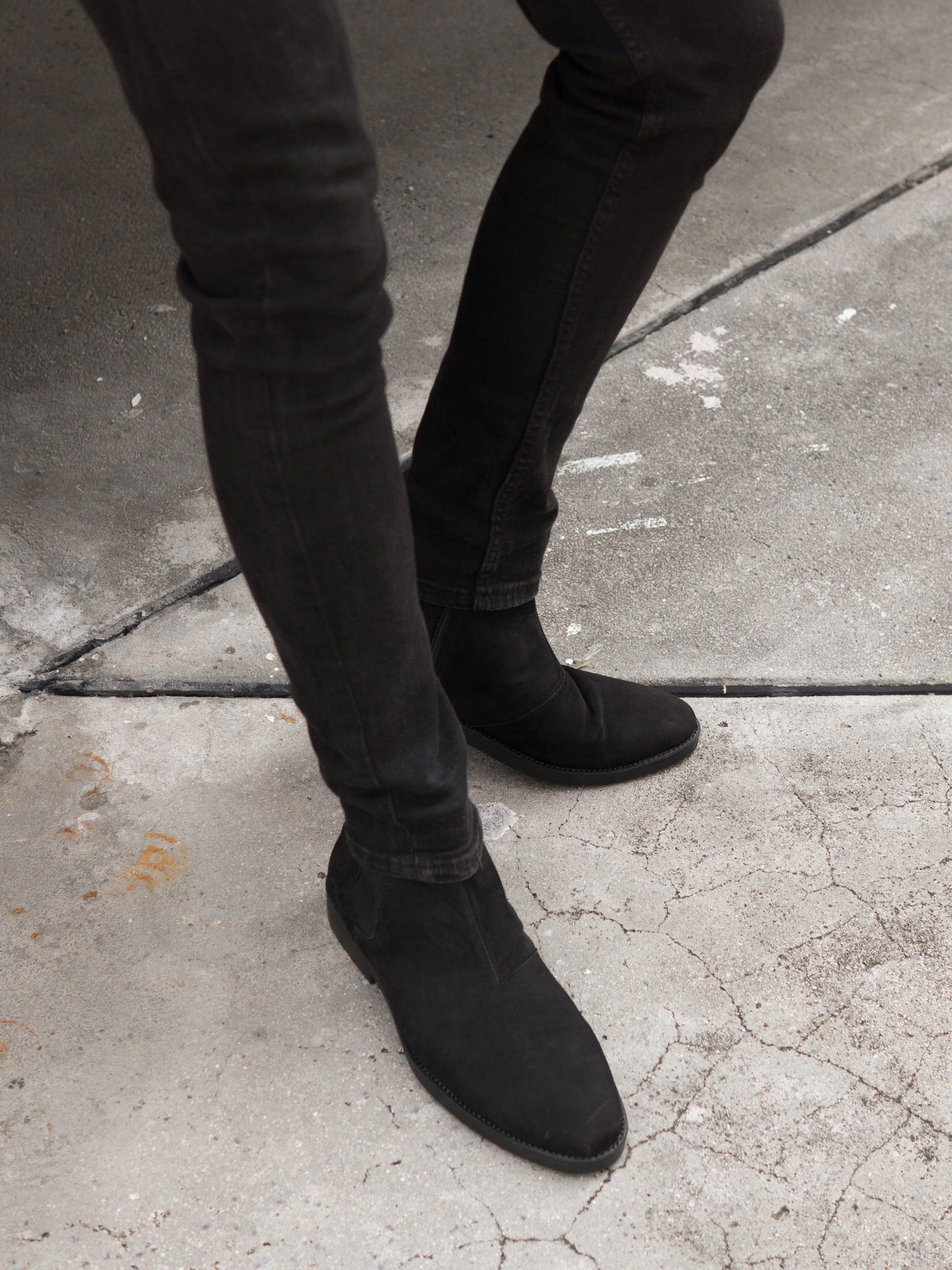 Chelsea Boots with Zipper - Black Nubuck Leather Crepe Sole