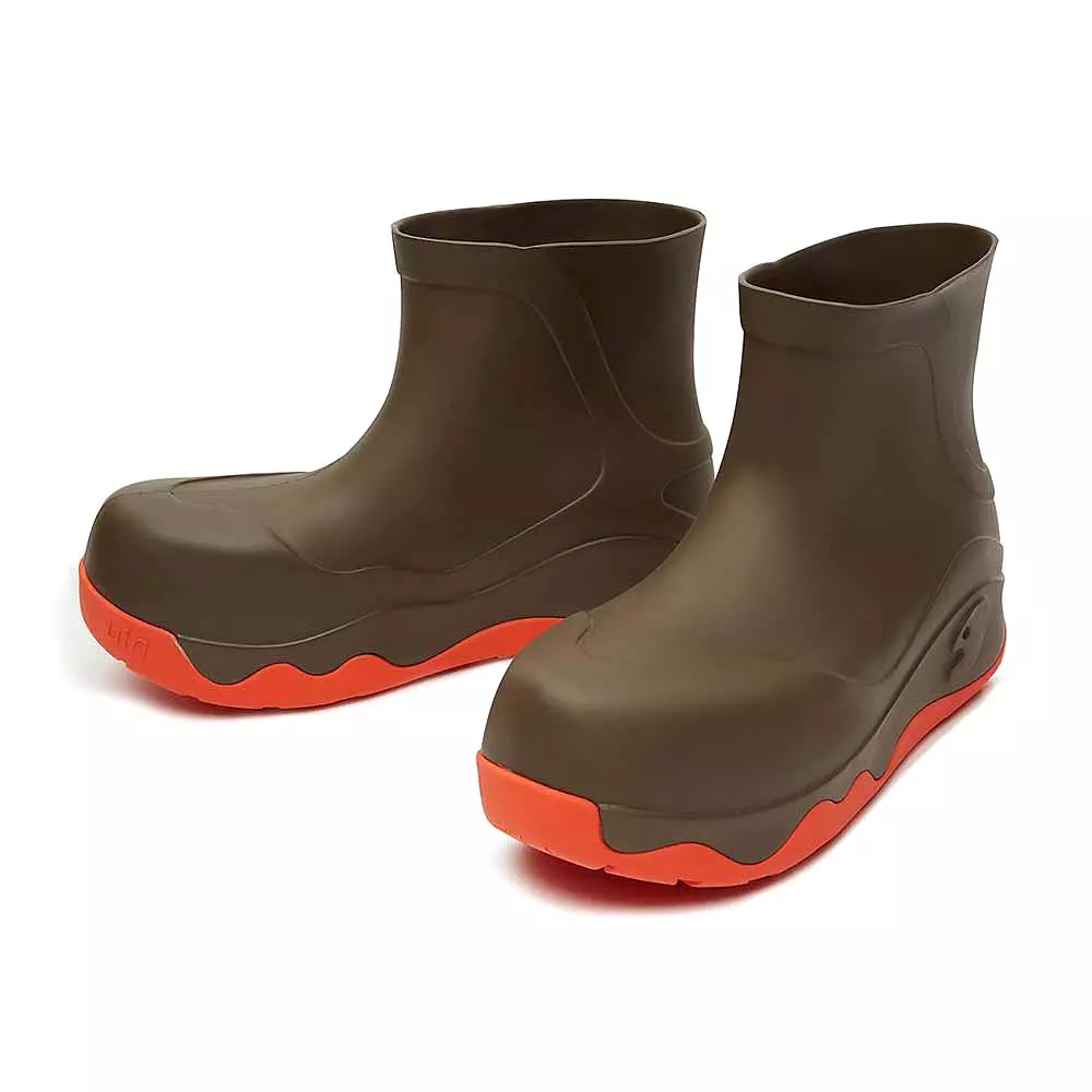 Chocolate boots for women