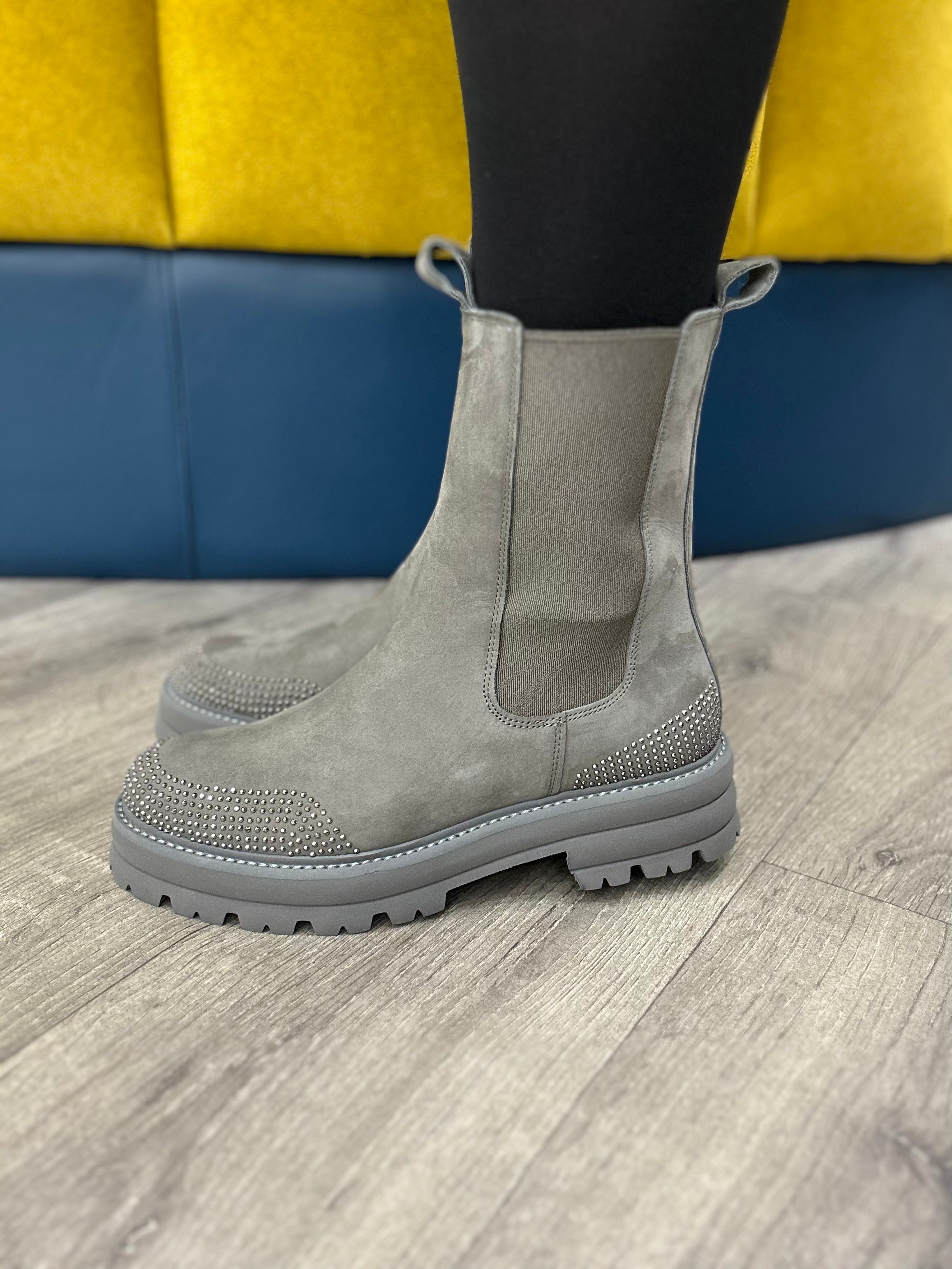 Grey Chelsea Boot - Kennel & Schmenger