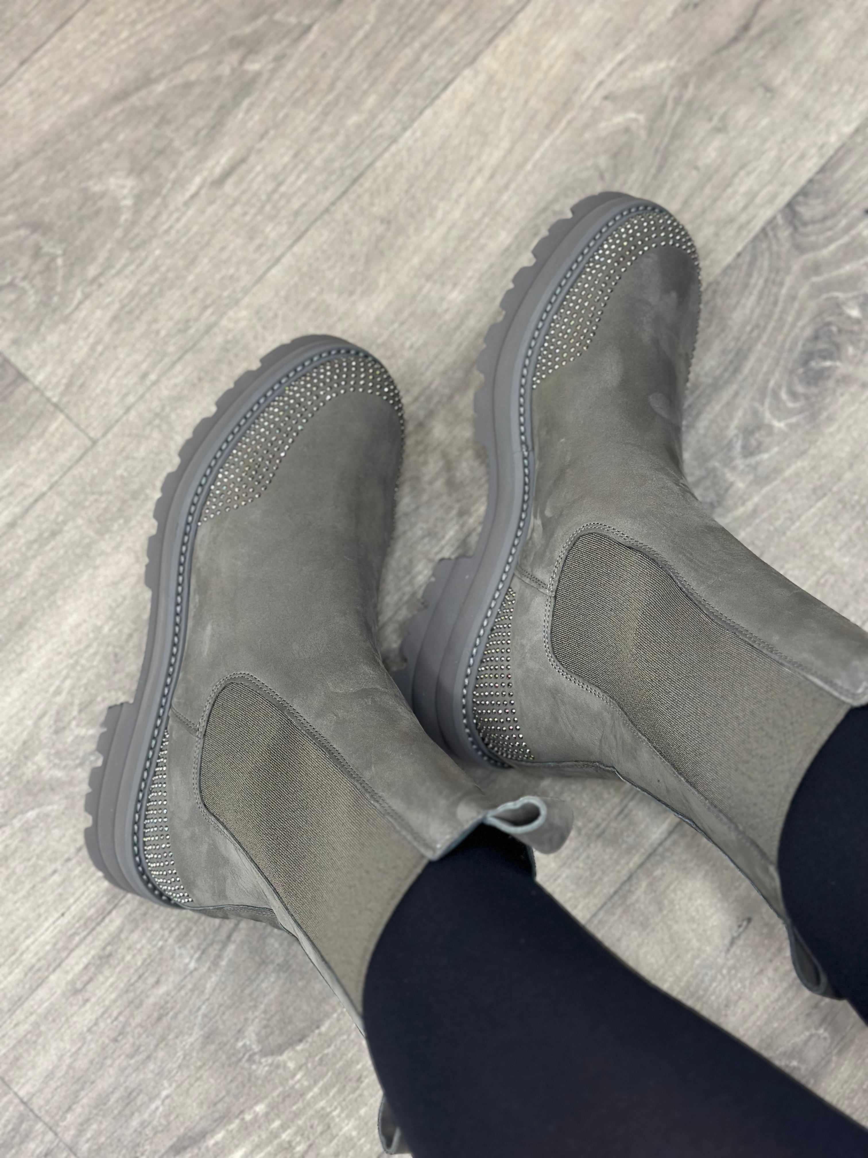 Grey Chelsea Boot - Kennel & Schmenger