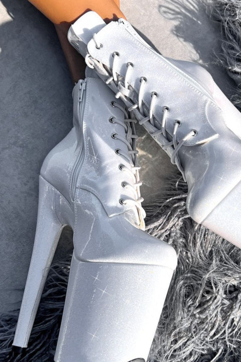 Hella Heels 8 Ankle Boots - Snow Kween