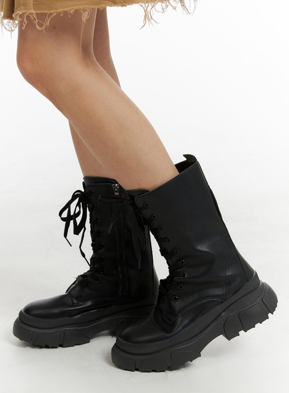 Lace-Up Chelsea Platform Boots CM407 - Shop Now!