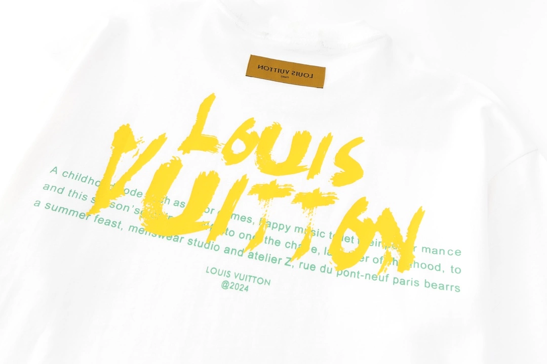 Louis Vuitton Year of the Dragon white chest-printed short-sleeved T-shirt 1.22