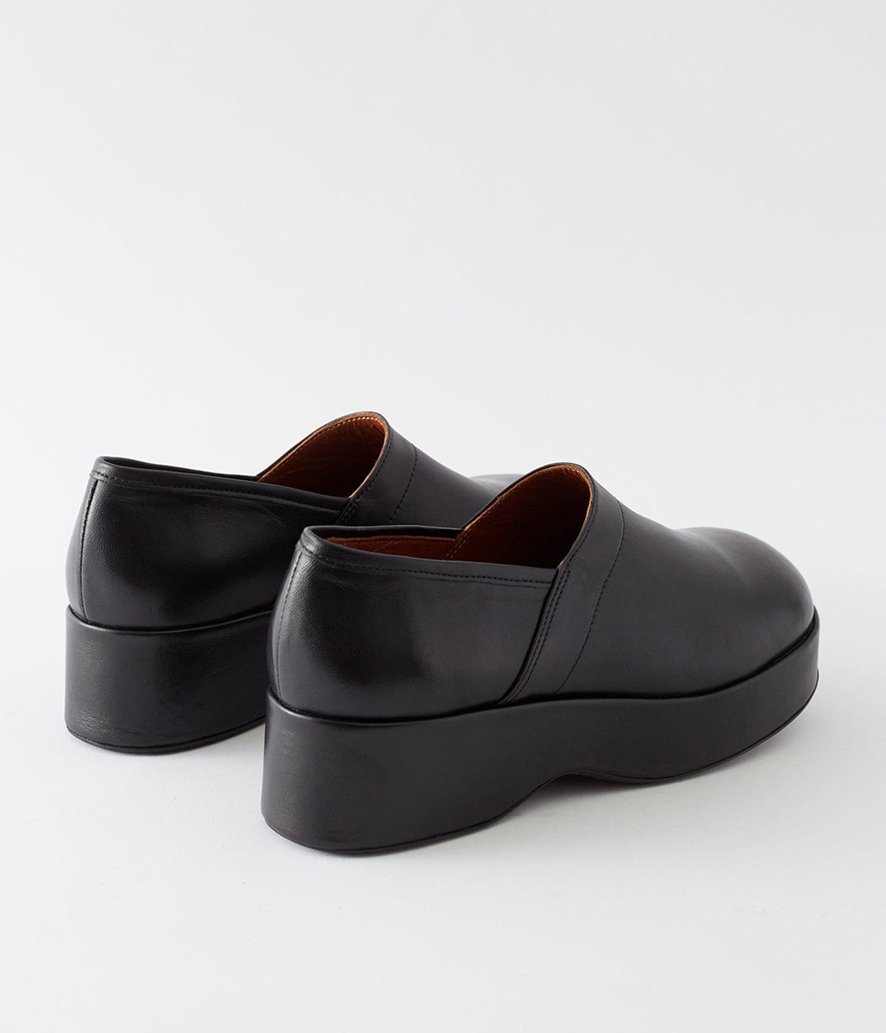 Lucie Clogs, Black