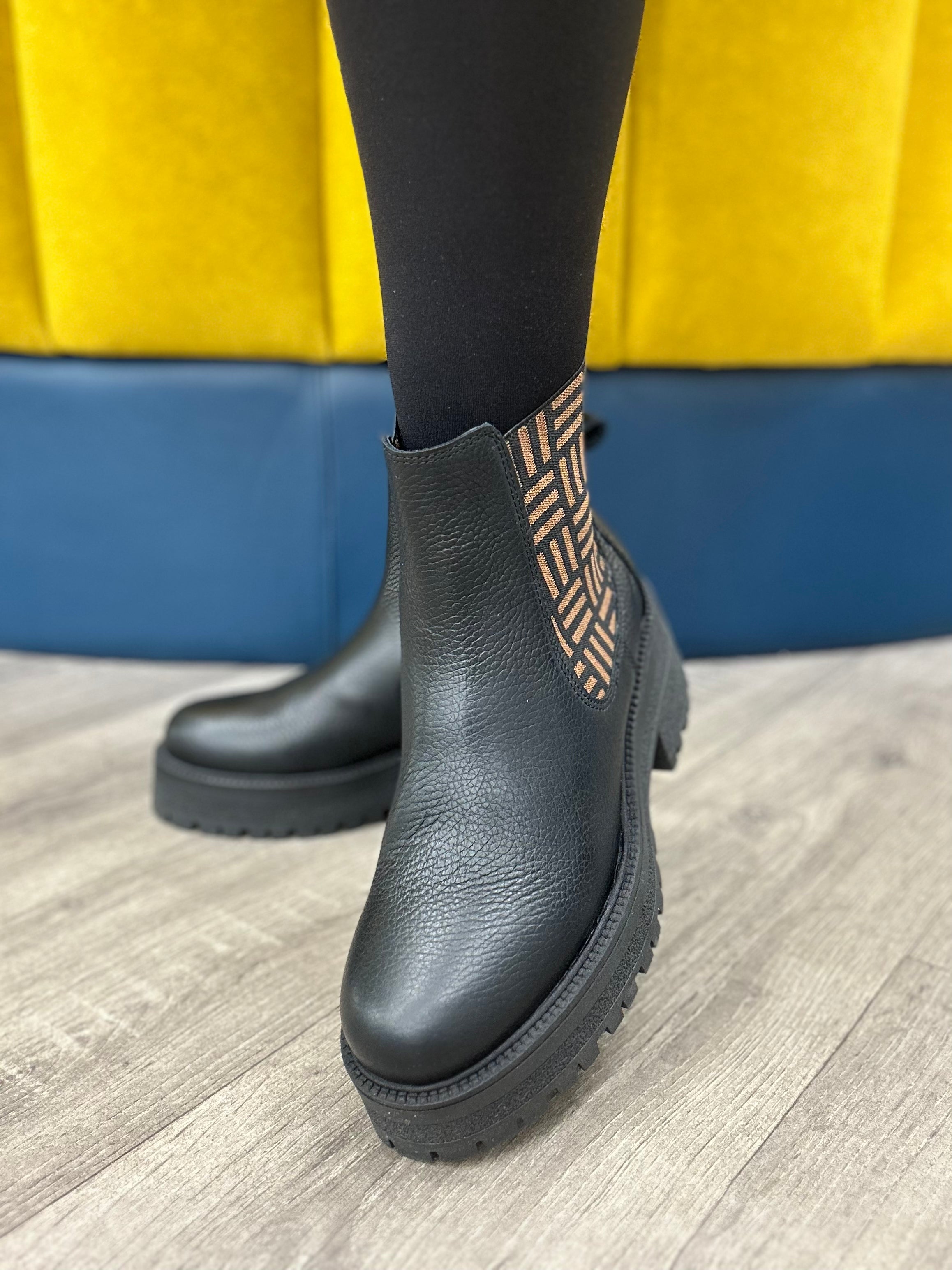 Meline Women's Black Boot - Shop Now!