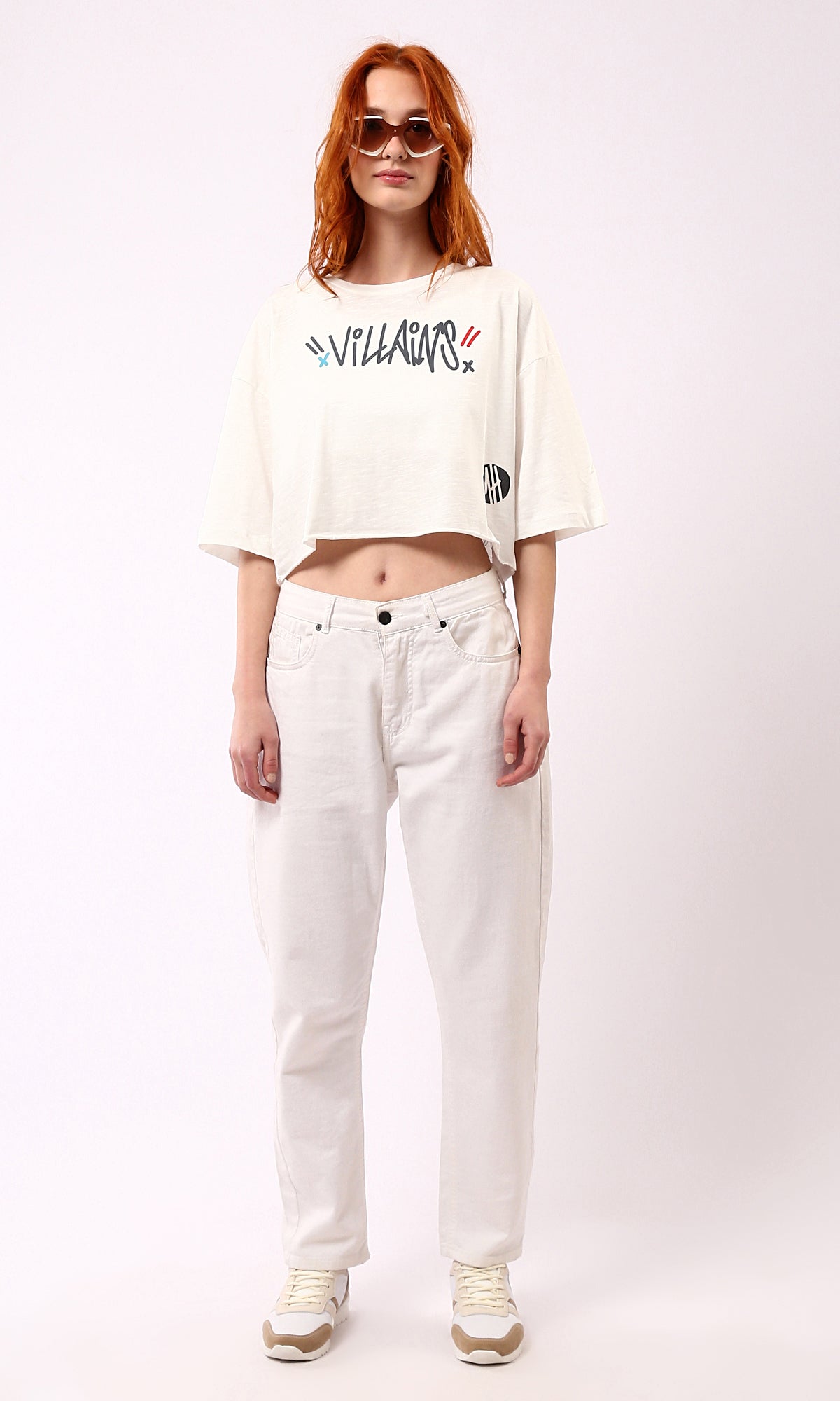 Off-White Cropped Tee with Front and Back Print - O181684