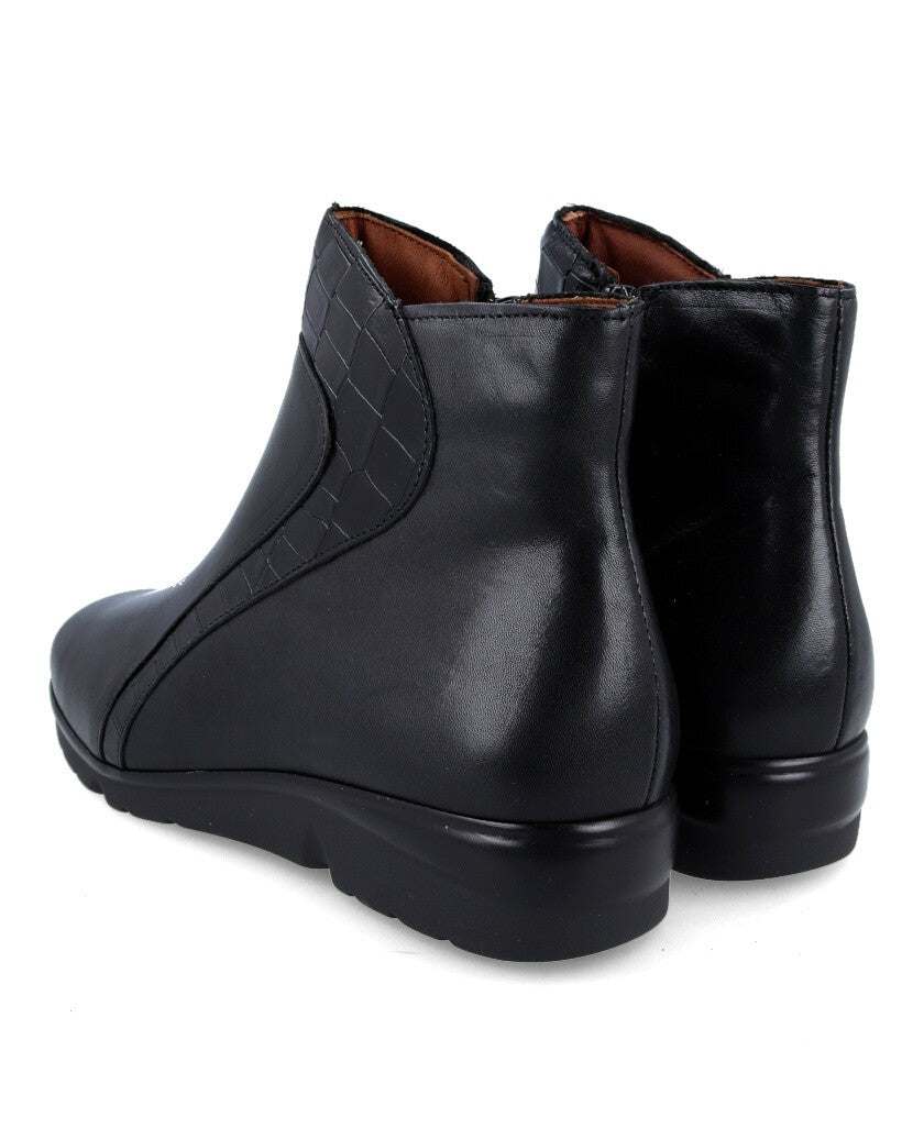 Pitillos Ankle Boot Black