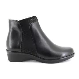 PITILLOS black wedge boot