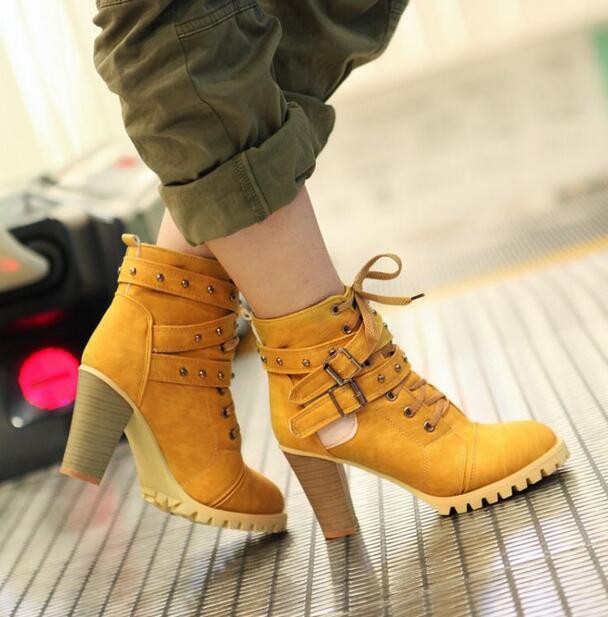 Punk Lace-up Ethnic Buckle Belt Retro Boots for Women