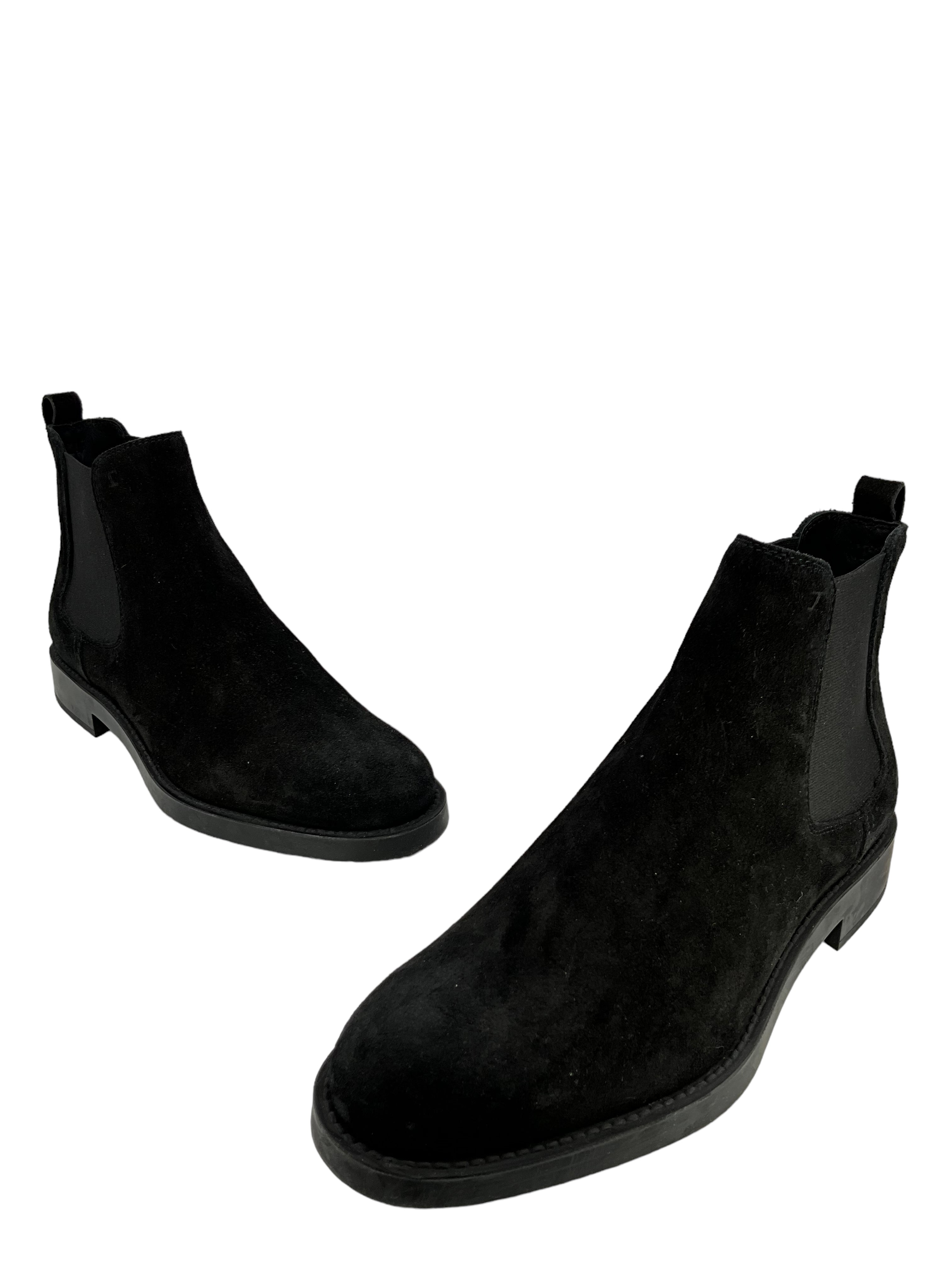 Tod's Black Suede Chelsea Boots - Size 7.5