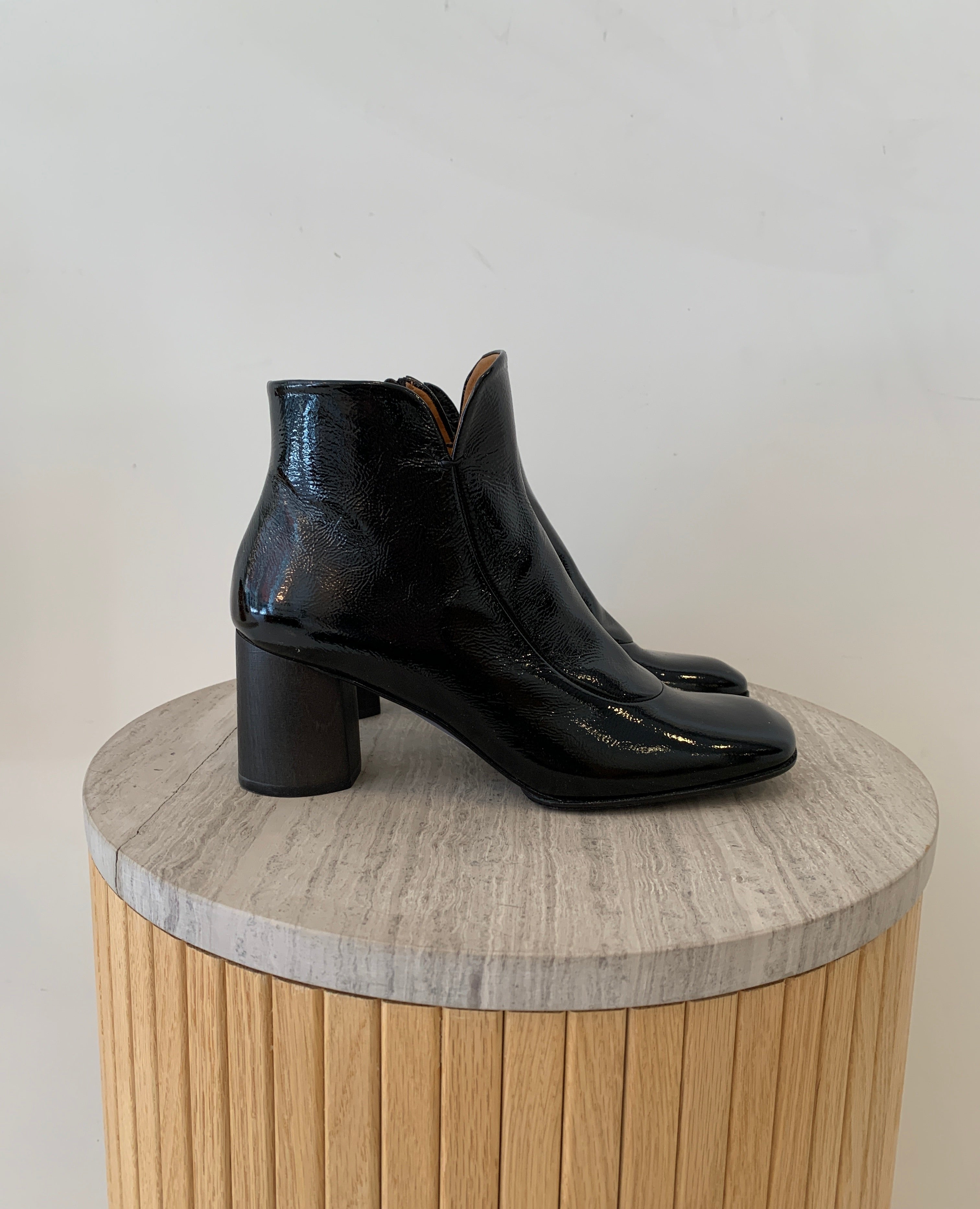 Warehouse Sale - Black Patent Palma Boots