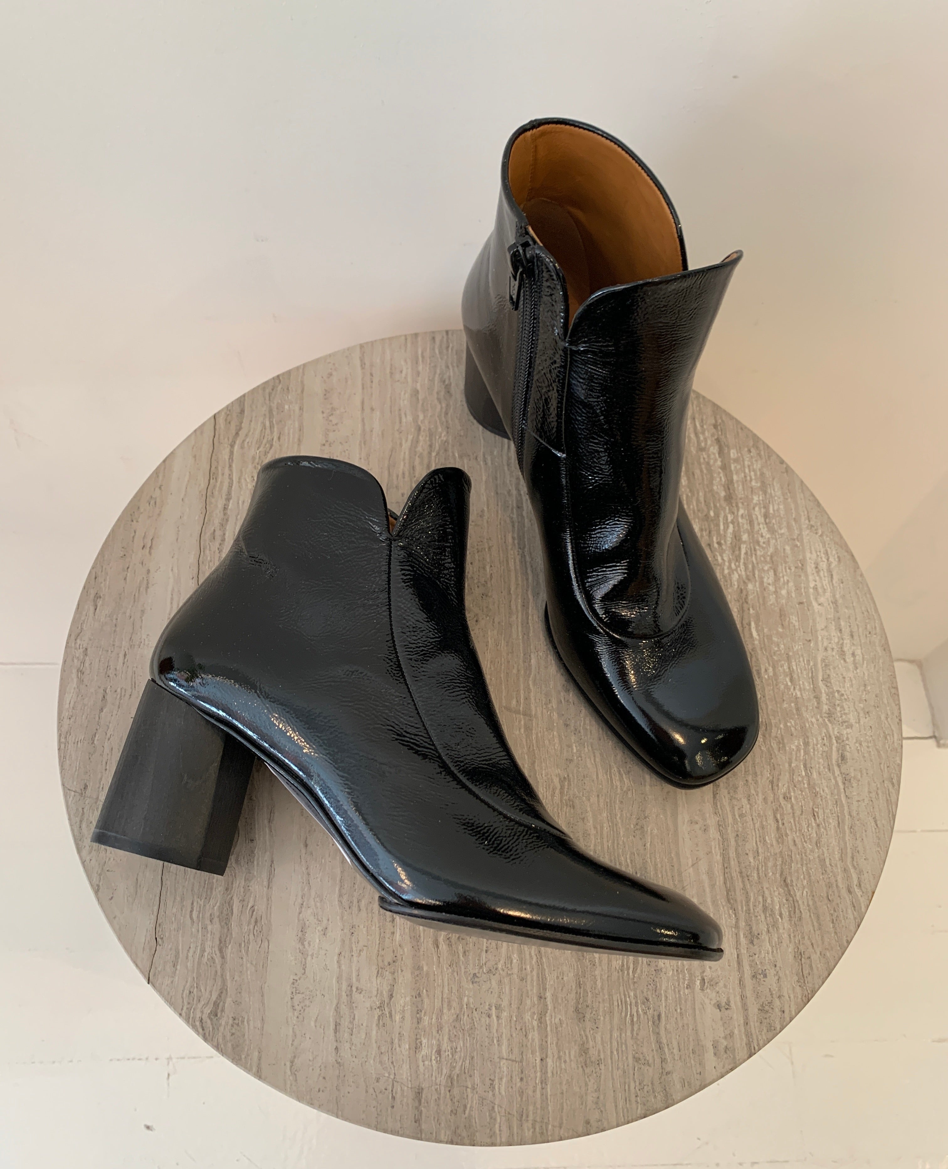 Warehouse Sale - Black Patent Palma Boots