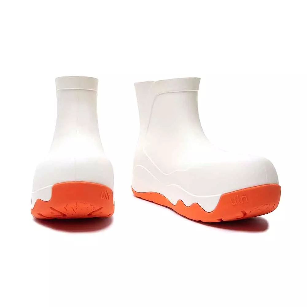 white Navarra boots for women