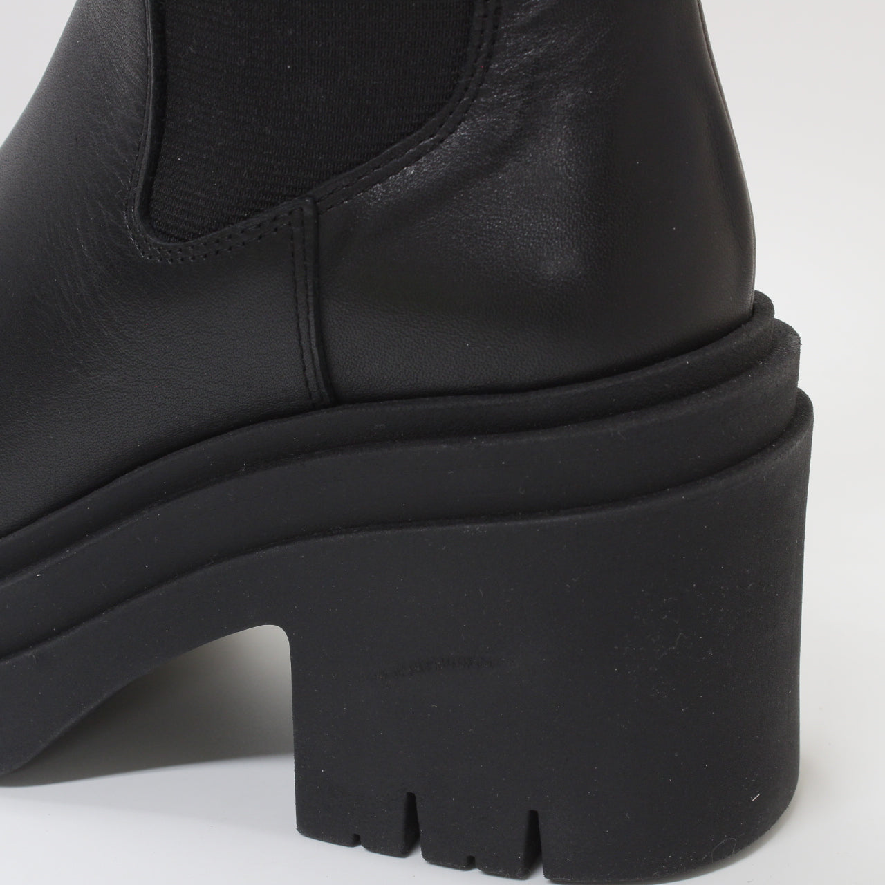 Women's Black Leather Block Heel Chelsea Boots for Office Wear