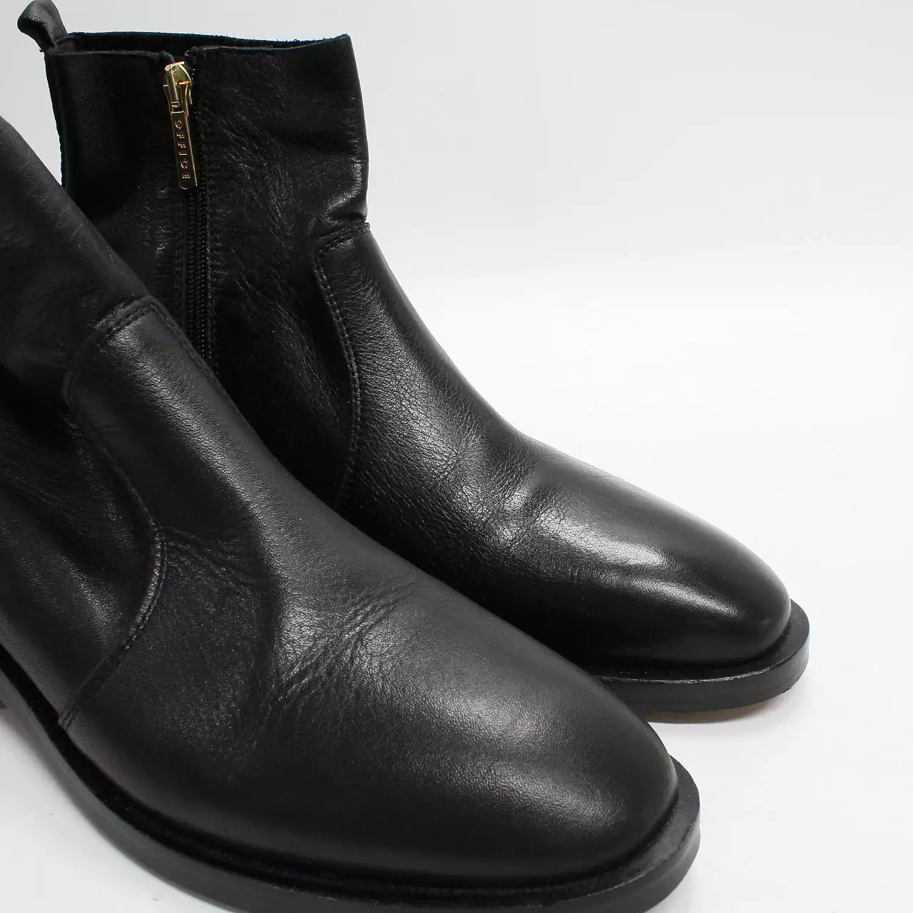 Women's Office Alessia Black Leather Unlined Ankle Boots - UK Size 6.