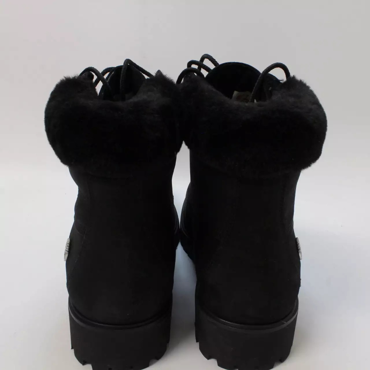 Womens Timberland Lyonsdale Shearling Boots Black - UK Size 6