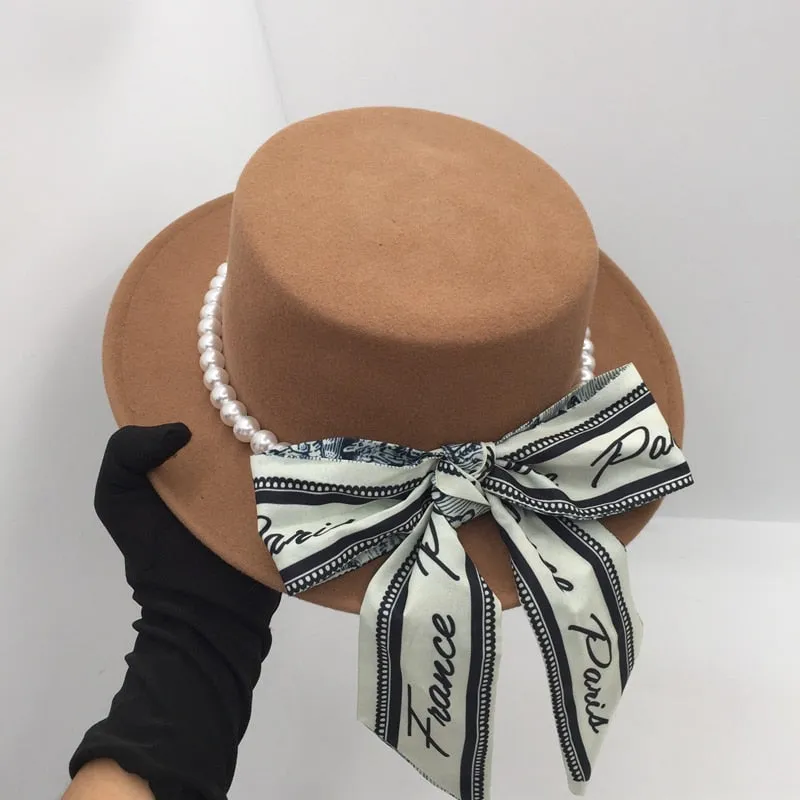 Women's Winter Fashion Trends Elegant Pearl Bow Flat Aristocratic Hat