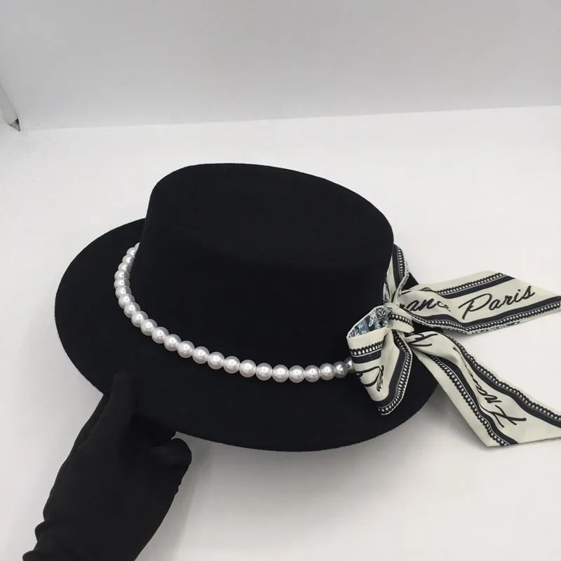 Women's Winter Fashion Trends Elegant Pearl Bow Flat Aristocratic Hat