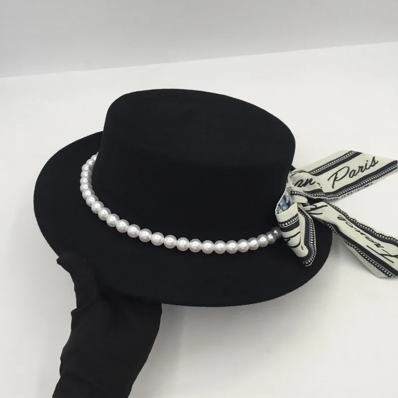 Women's Winter Fashion Trends Elegant Pearl Bow Flat Aristocratic Hat