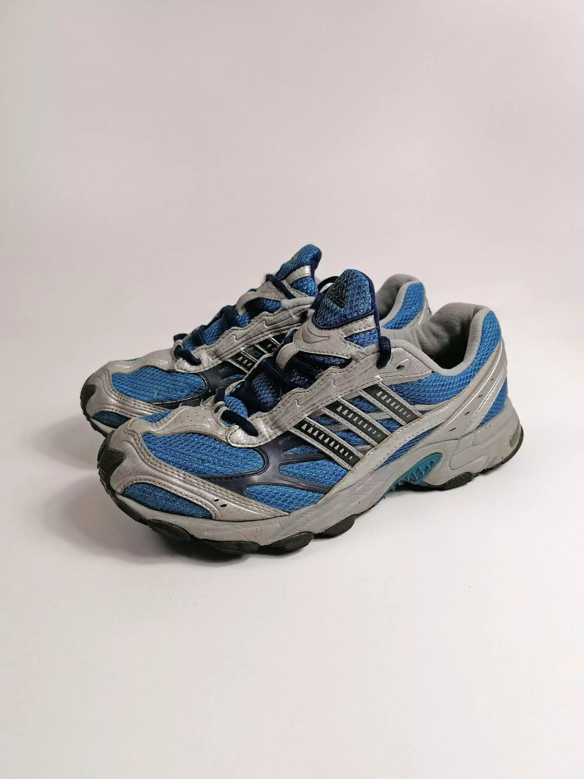 Y2K 2005 ADIDAS Silver Blue Running Shoes - UK 7 / EU 40 2/3 / Us 8.5 / 255 cm